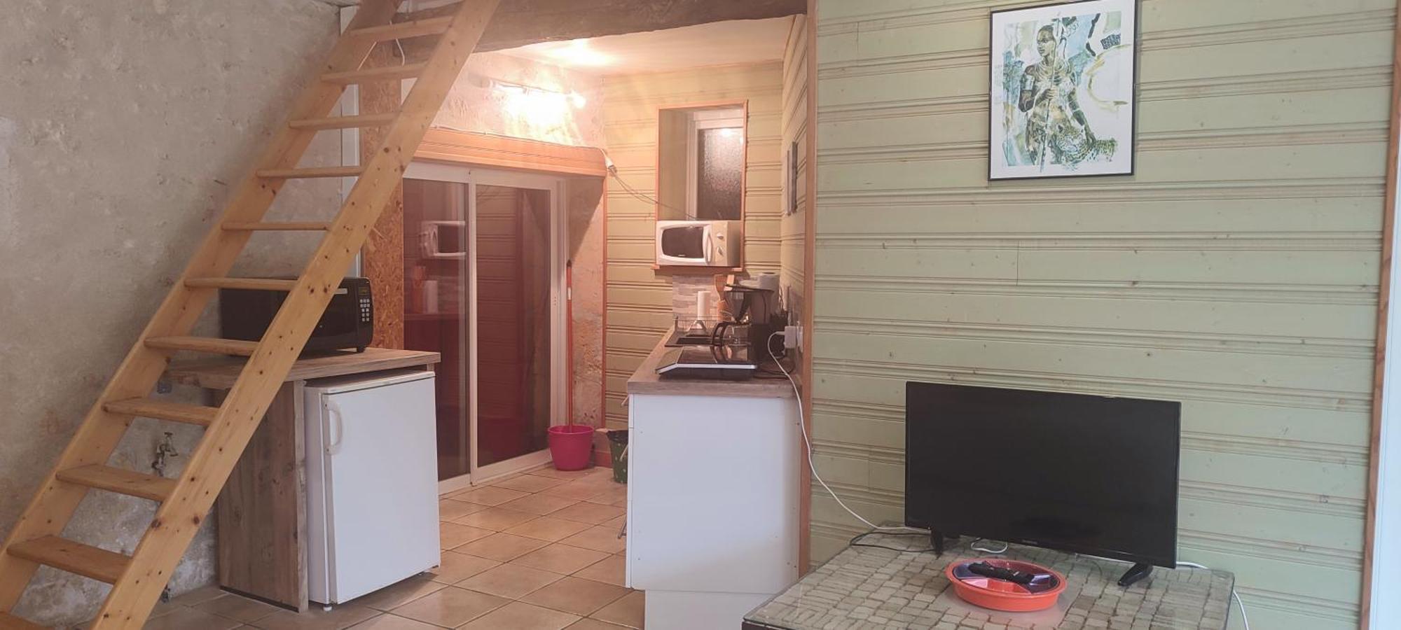 Gite Cosy, Sur Jardin, Terrasse Privee, Parking Au Calme En Rdc Gemozac ภายนอก รูปภาพ