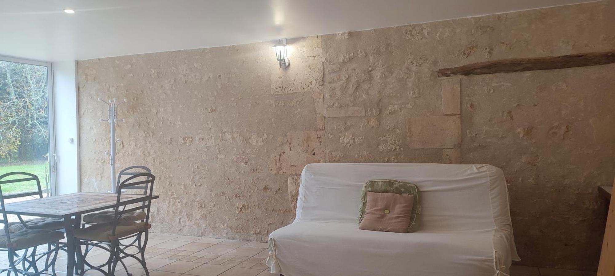 Gite Cosy, Sur Jardin, Terrasse Privee, Parking Au Calme En Rdc Gemozac ภายนอก รูปภาพ
