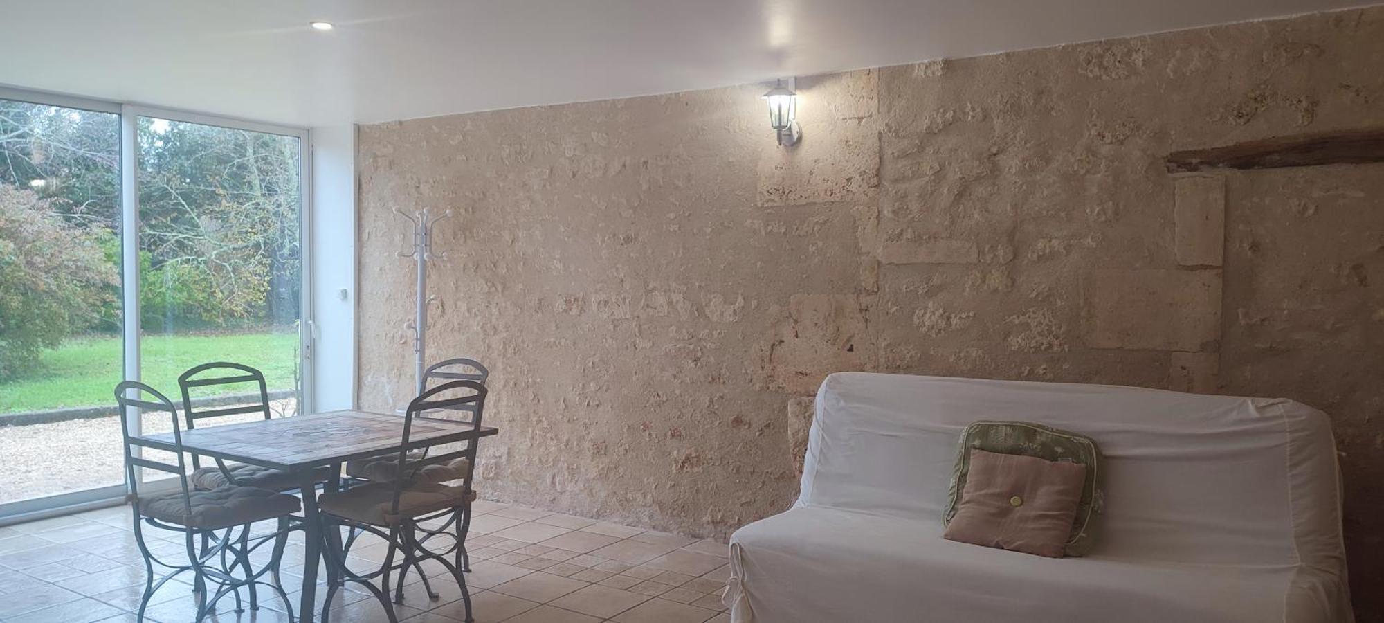 Gite Cosy, Sur Jardin, Terrasse Privee, Parking Au Calme En Rdc Gemozac ภายนอก รูปภาพ