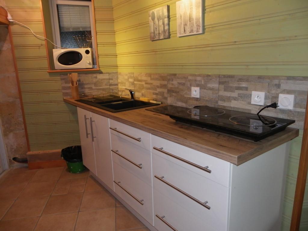 Gite Cosy, Sur Jardin, Terrasse Privee, Parking Au Calme En Rdc Gemozac ภายนอก รูปภาพ